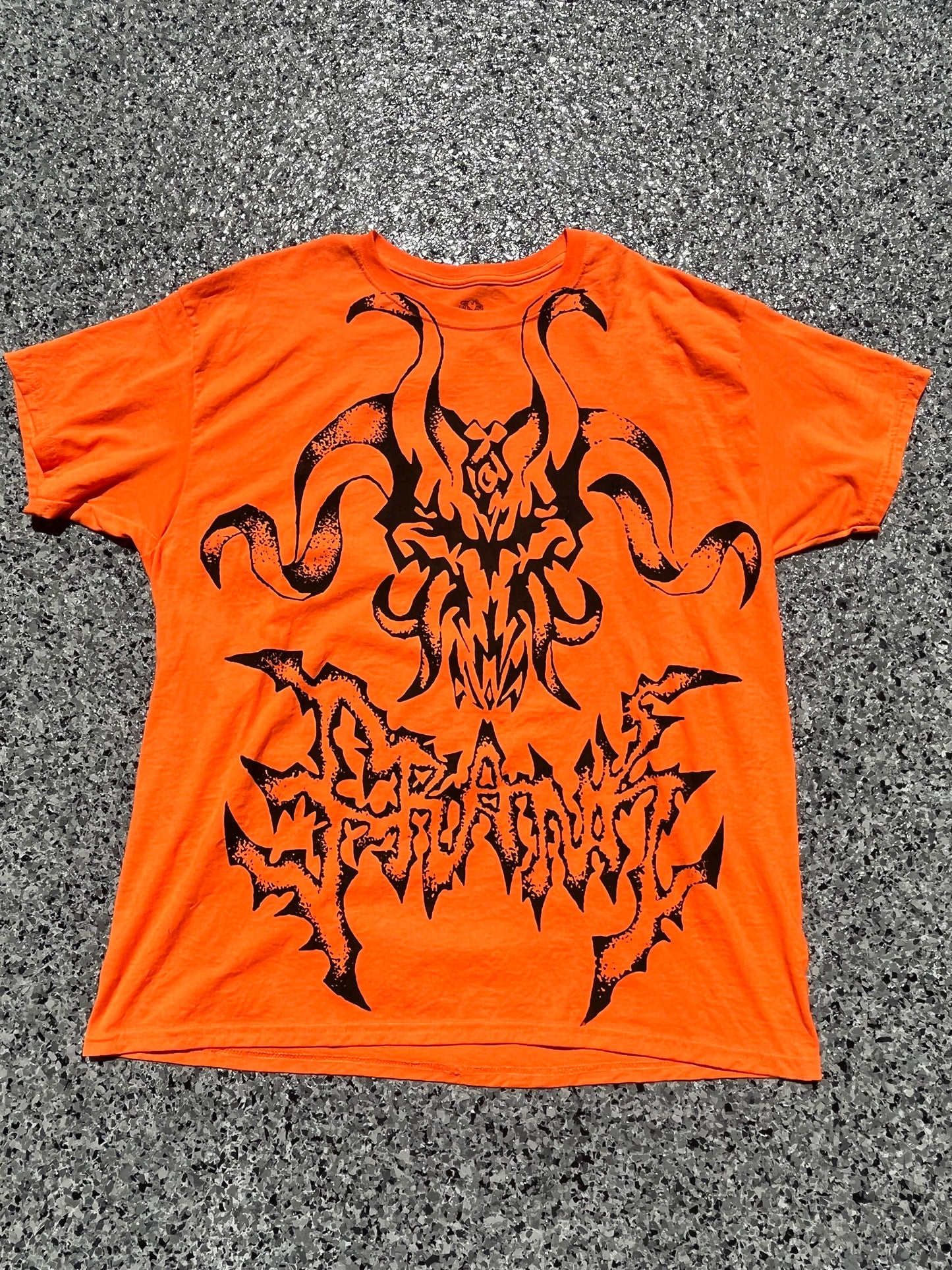 NEON SKULL TEE